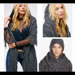 Free People cable knit hooded scarf/wrap w/fringe